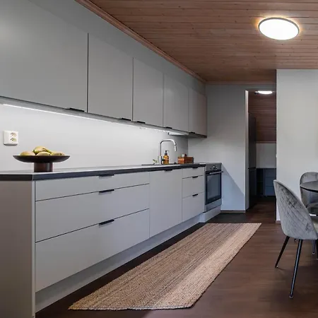 Charming And Bright Apartment In Alesund City Exterior photo
