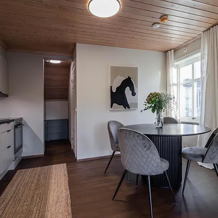 Charming And Bright Apartment In Alesund City Exterior photo