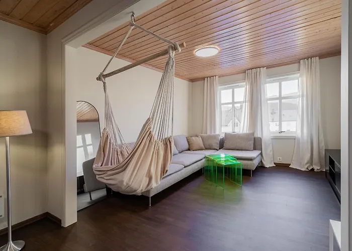 Charming And Bright Apartment In Alesund City